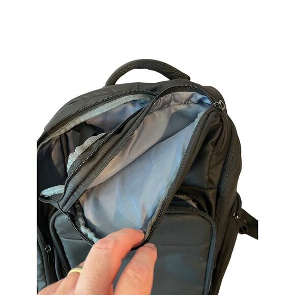 Large Black Padded Computer Backpack - Picture 3 of 6